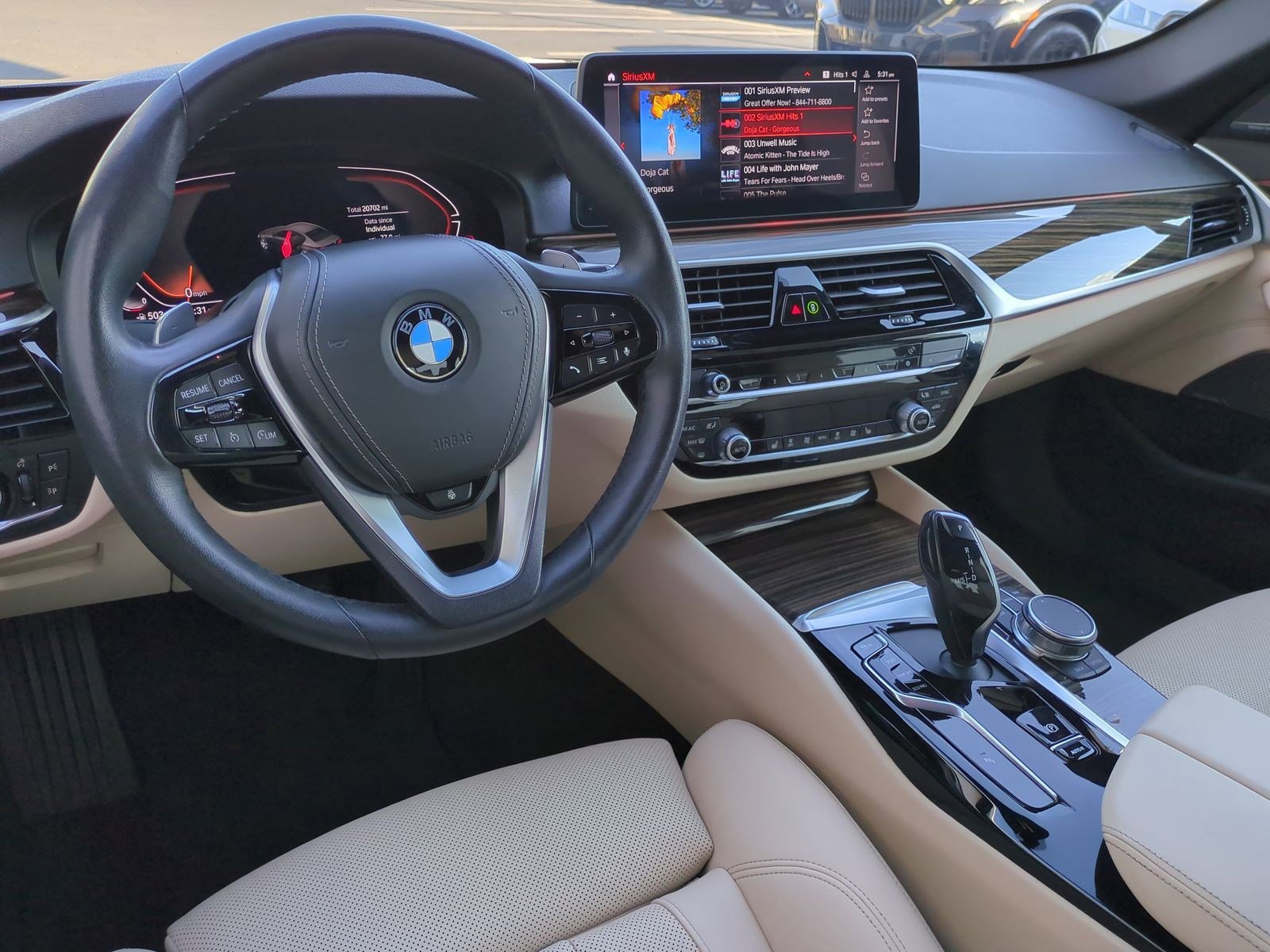 Used 2023 BMW 540i xDrive w/ Premium Package image 29