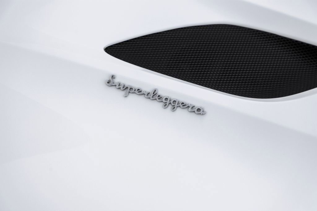 Used 2019 Aston Martin DBS Superleggera RWD image 44