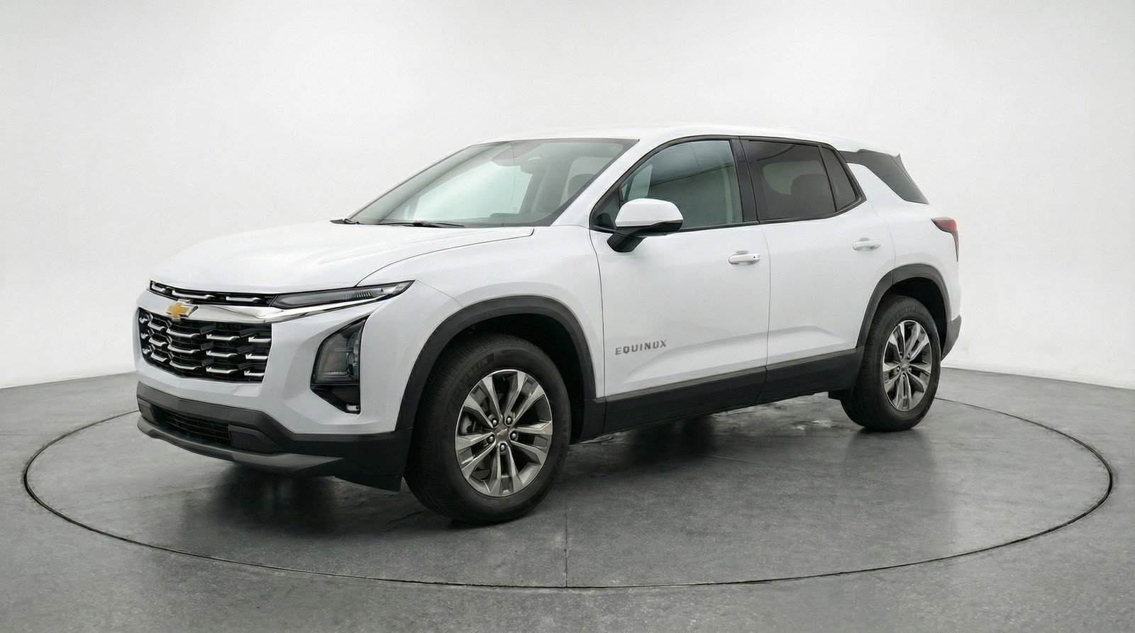 Used 2025 Chevrolet Equinox LT FWD image 3
