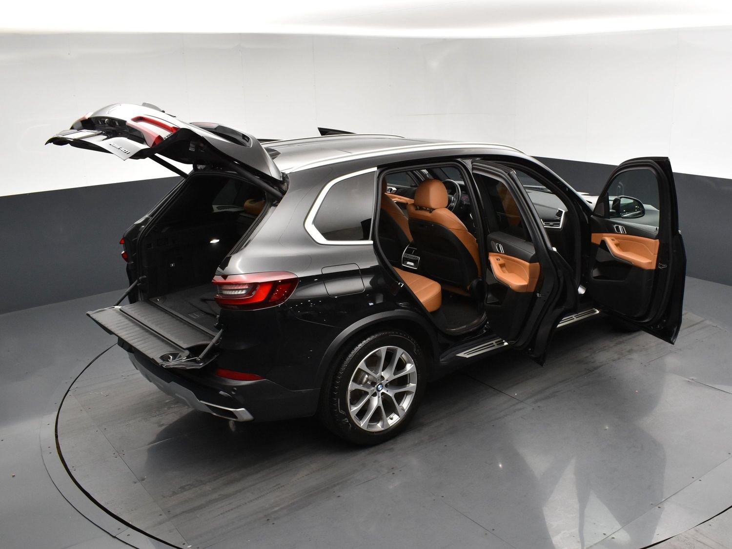 Used 2021 BMW X5 xDrive40i w/ Premium Package AWD/4WD image 26