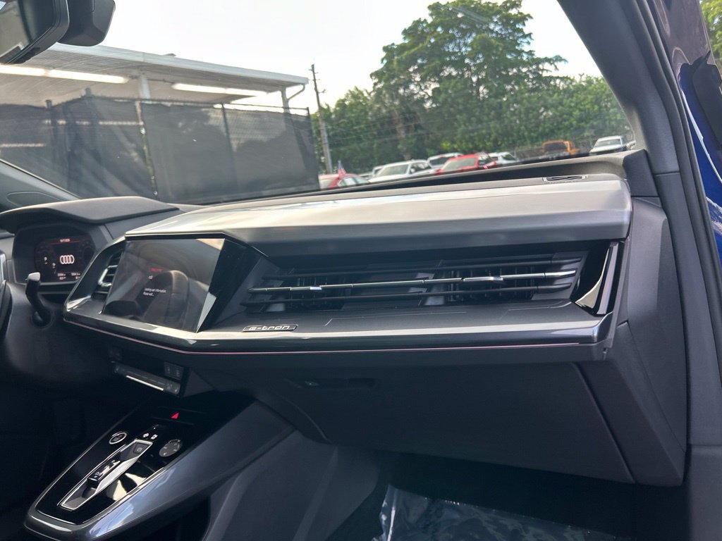 Used 2024 Audi Q4 e-tron Premium Plus AWD/4WD image 25