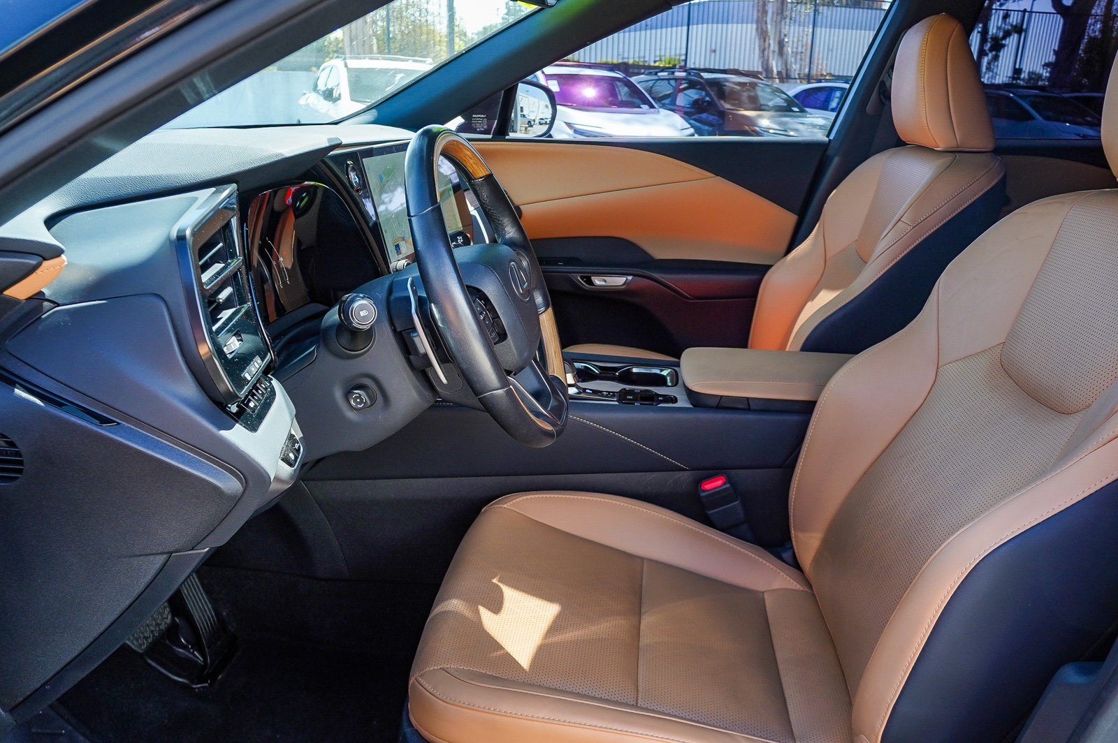 Used 2024 Lexus RX 350 Premium Plus w/ Cold Area Package FWD image 20