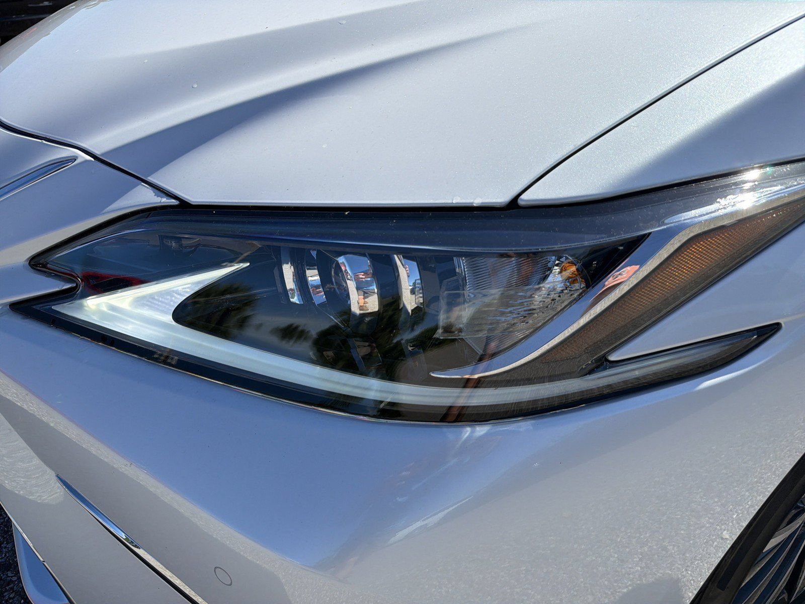 Used 2023 Lexus ES 350 w/ Premium Package FWD image 11