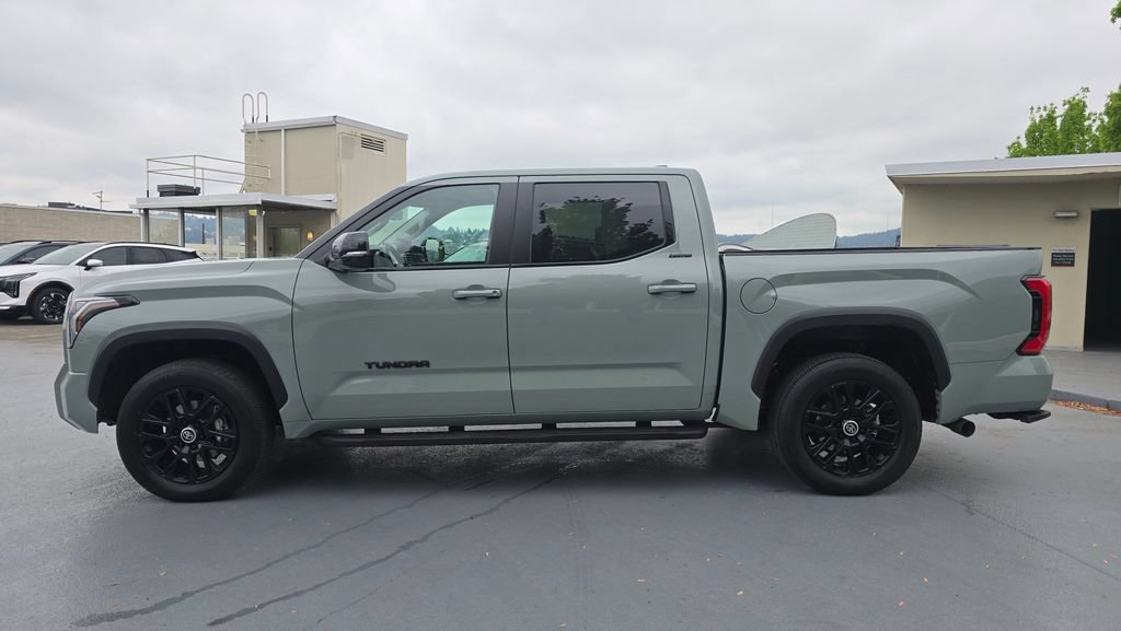 Used 2024 Toyota Tundra Limited AWD/4WD image 6