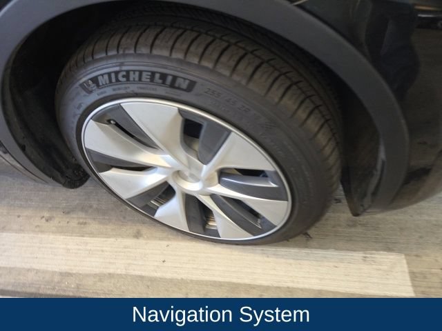 Used 2023 Tesla Model Y Long Range AWD/4WD image 3
