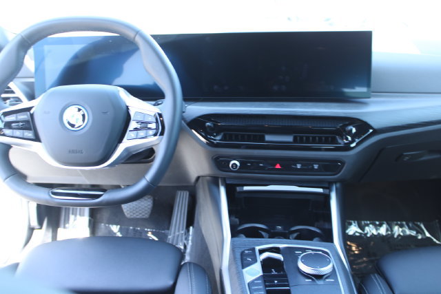 Used 2025 BMW i4 eDrive40 RWD image 15