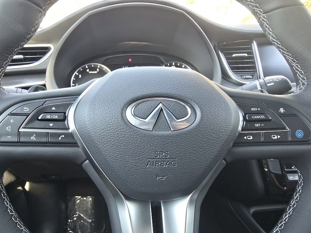 New 2025 INFINITI QX55 Luxe w/ Cargo Package image 28