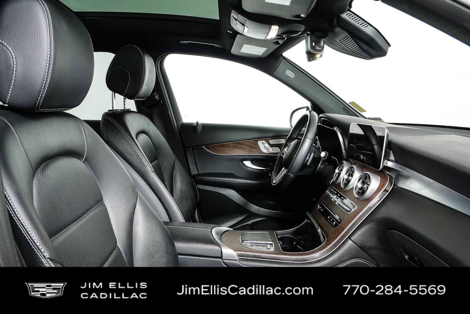 Used 2021 Mercedes-Benz GLC 300 4MATIC w/ Multimedia Package image 22