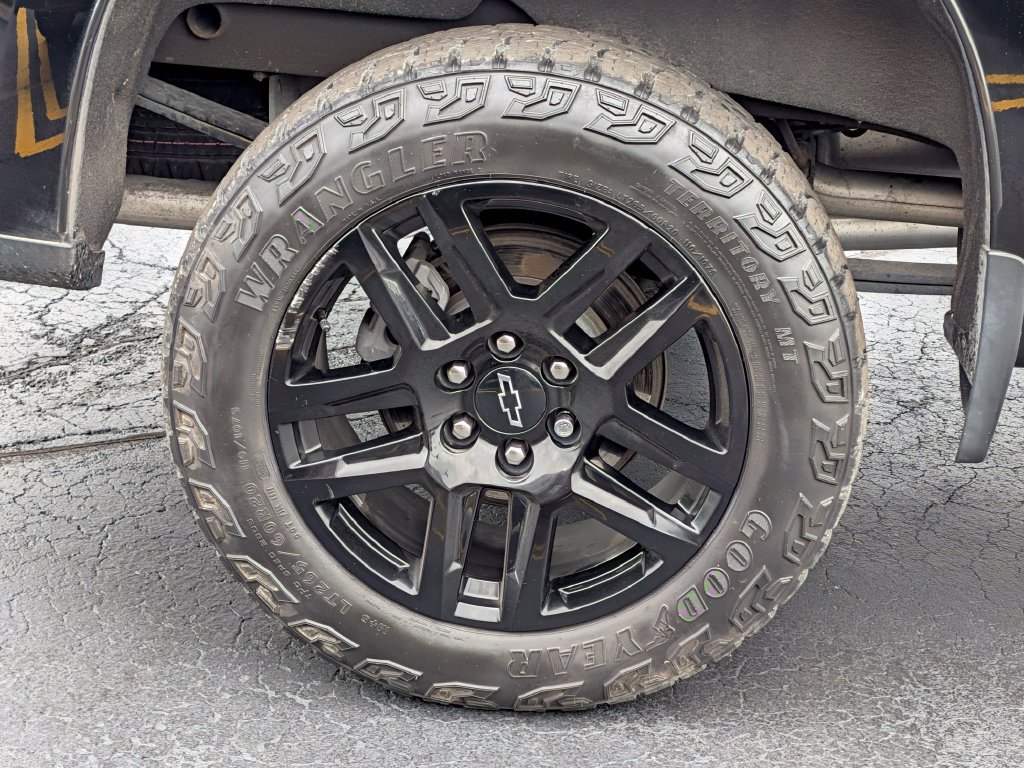 Used 2022 Chevrolet Silverado 1500 LT Trail Boss w/ LT Trail Boss Premium Package AWD/4WD image 12