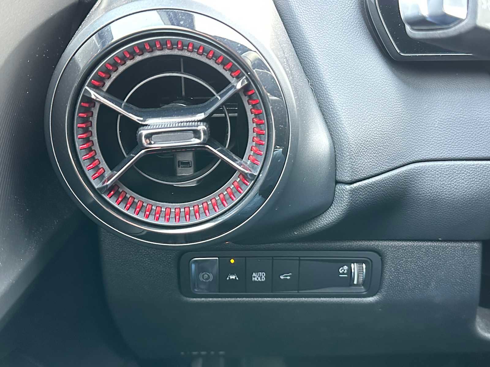 Used 2024 Chevrolet Equinox EV RS image 32