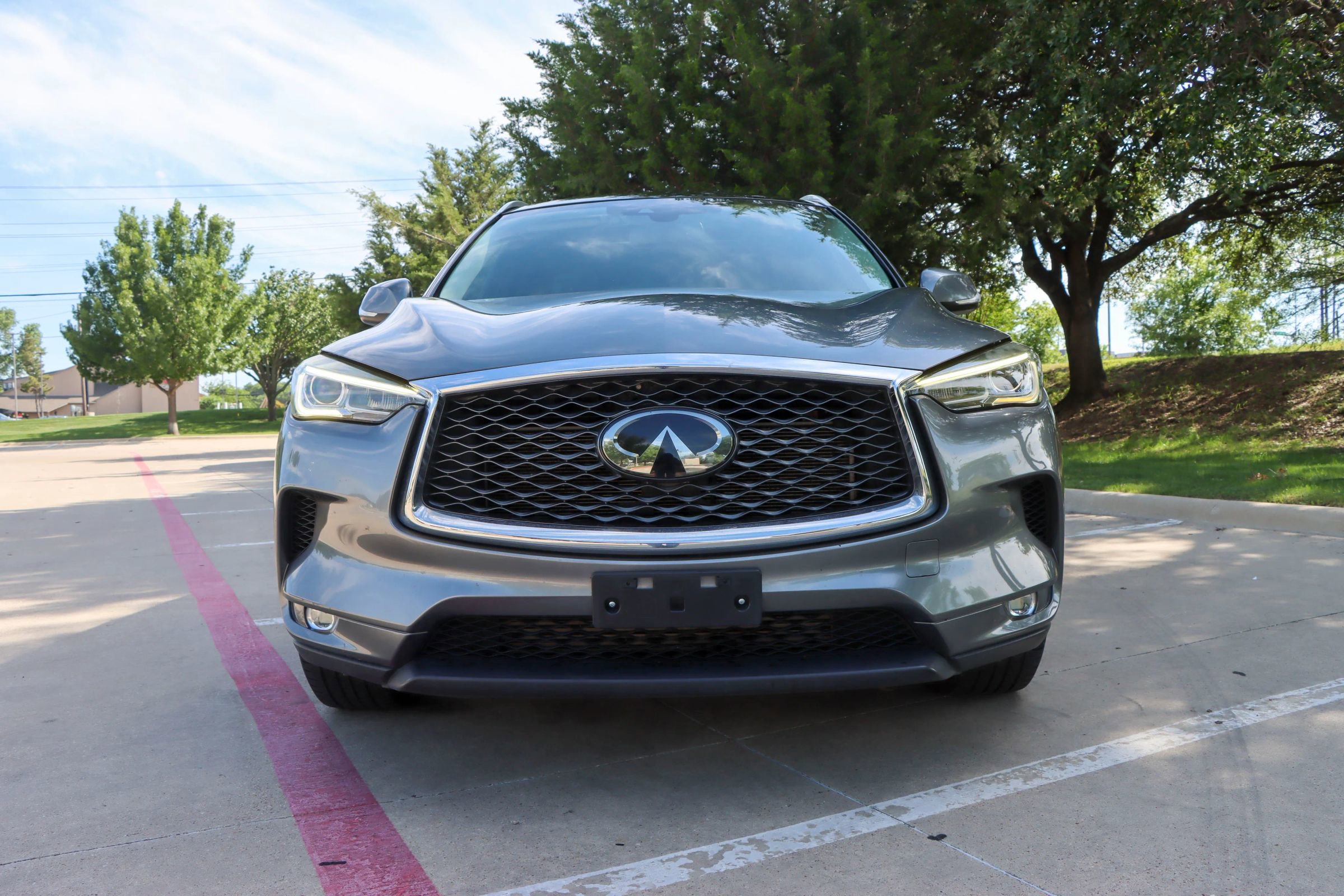 Used 2019 INFINITI QX50 Luxe w/ Protection Package FWD image 2