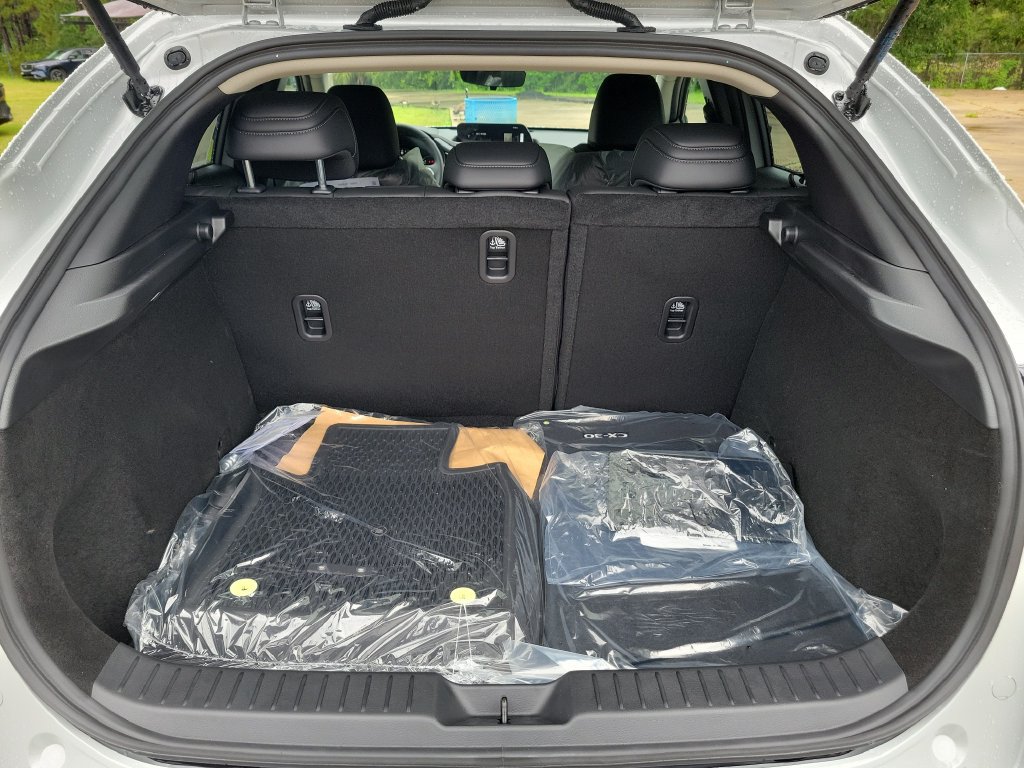 New 2026 MAZDA CX-30 AWD 2.5 S w/ Select Sport Pkg image 8