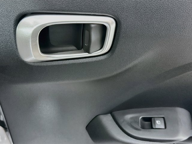 Used 2026 Hyundai Venue SEL FWD image 28