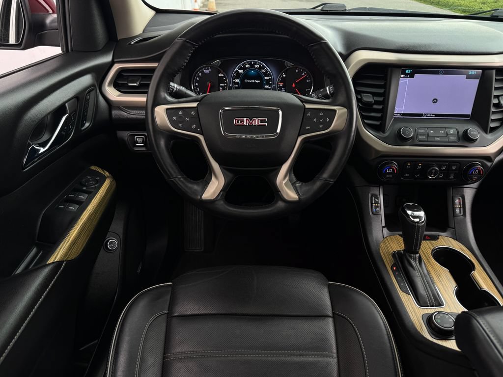 Used 2017 GMC Acadia Denali w/ Technology Package AWD/4WD image 13