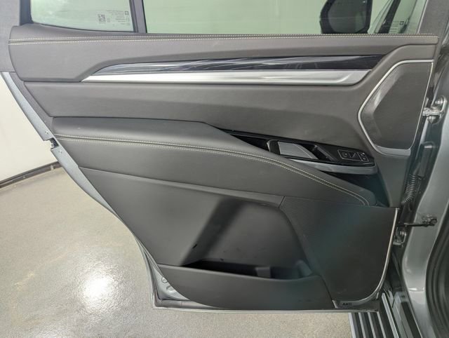 Used 2025 Cadillac Escalade Sport w/ Touring Package image 20