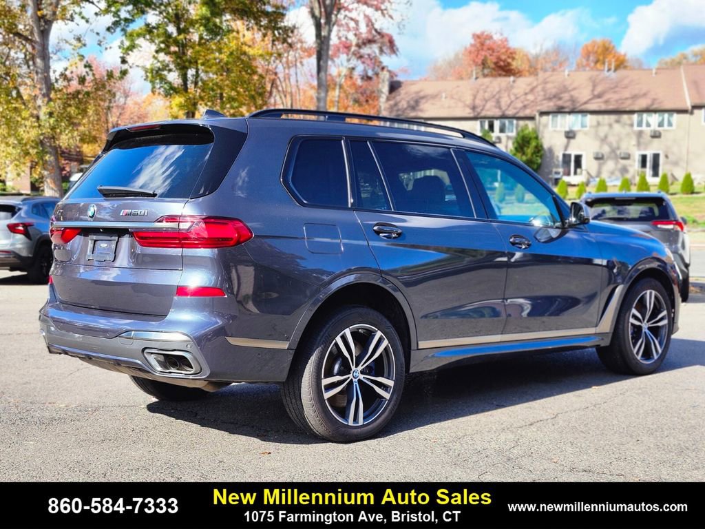Used 2020 BMW X7 M50i w/ Executive Package image 5