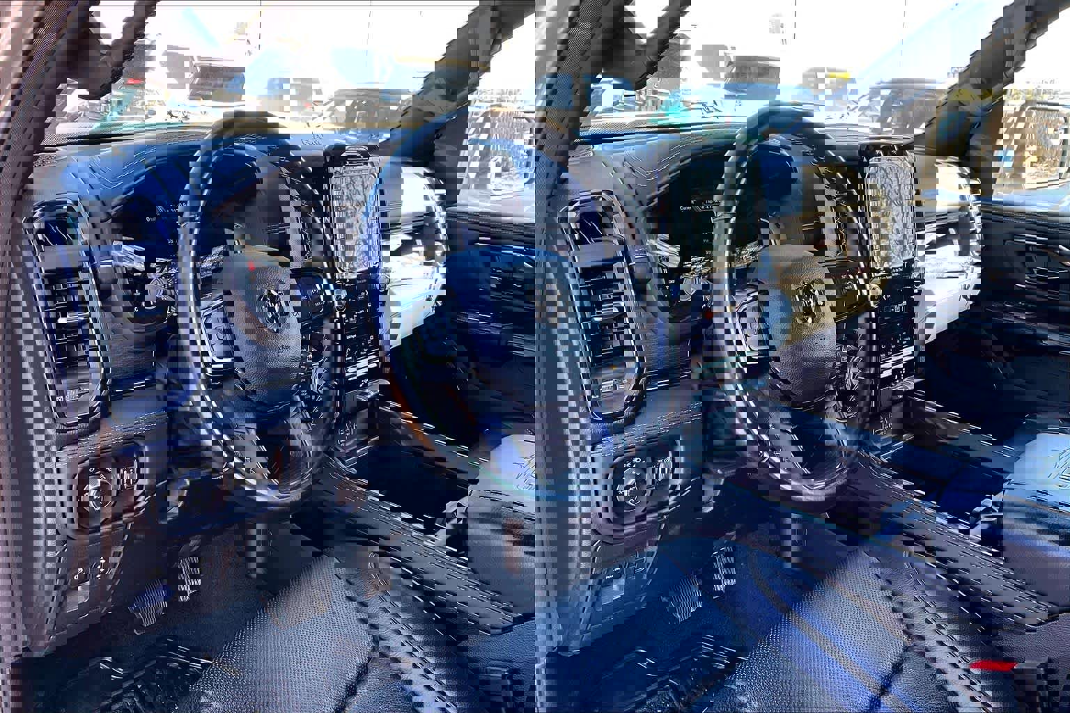 Used 2023 RAM 1500 Limited w/ Bed Utility Group image 16