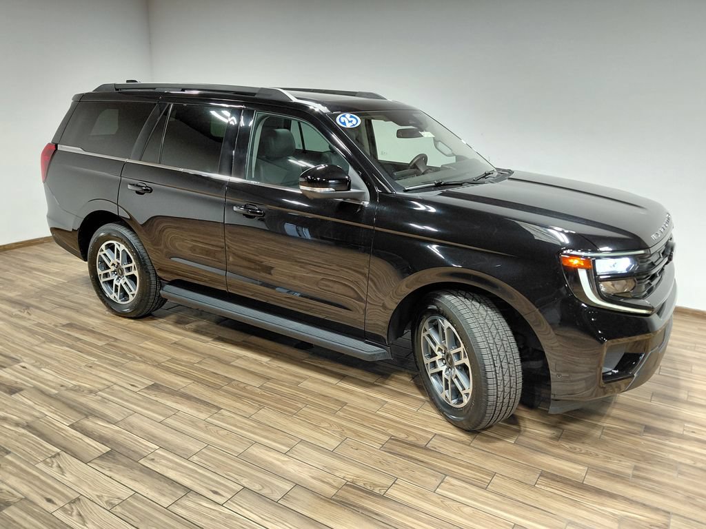 Certified 2025 Ford Expedition Active AWD/4WD image 19