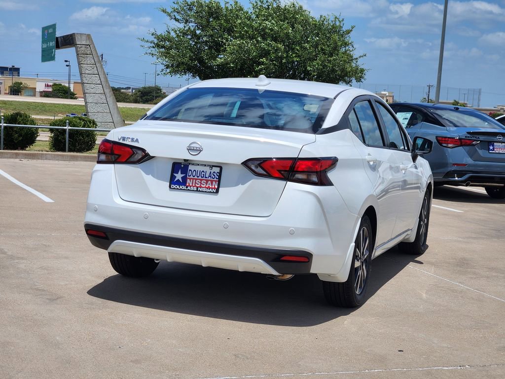 New 2025 Nissan Versa SV w/ Trunk Package image 3