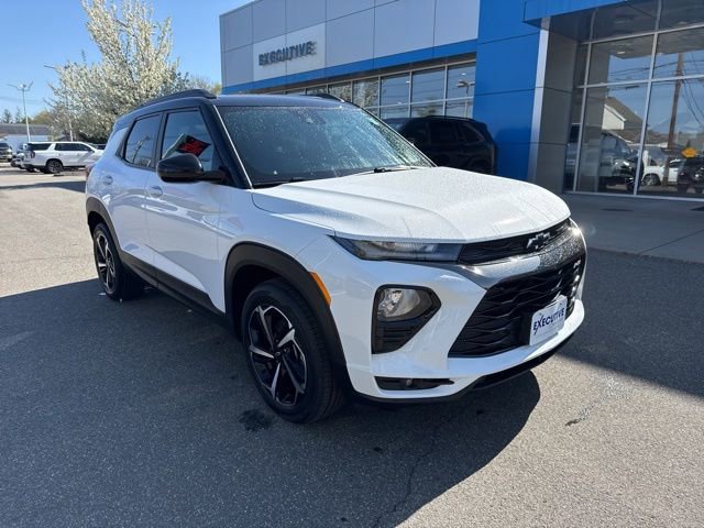 Used 2023 Chevrolet TrailBlazer RS w/ Sun and Liftgate Package AWD/4WD image 4