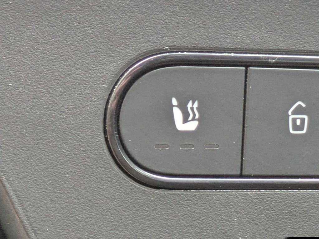 Used 2024 Mercedes-Benz Sprinter 2500 image 26