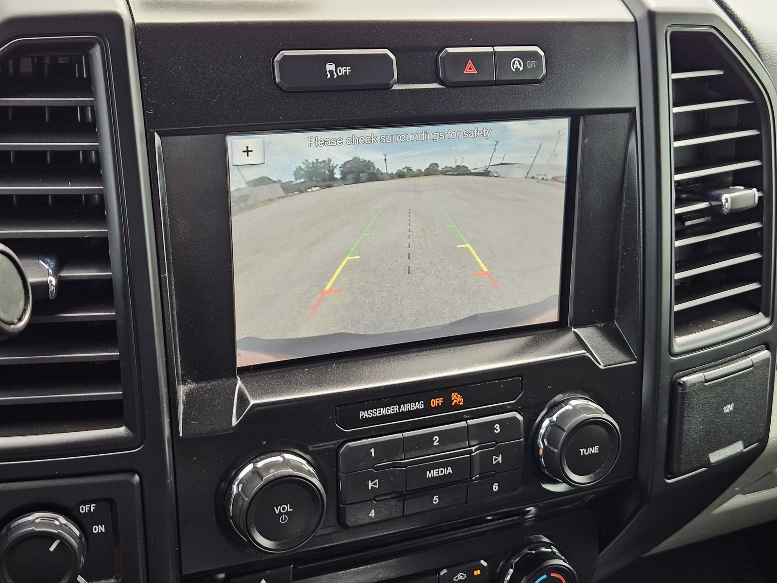 Used 2018 Ford F150 XL w/ Equipment Group 101A Mid RWD image 23