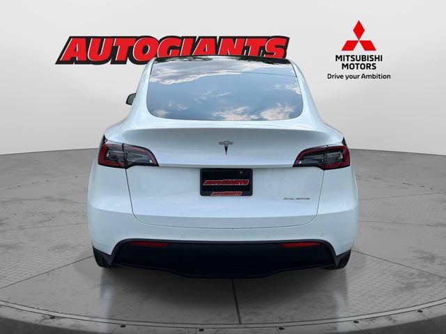 Used 2022 Tesla Model Y Long Range AWD/4WD image 3