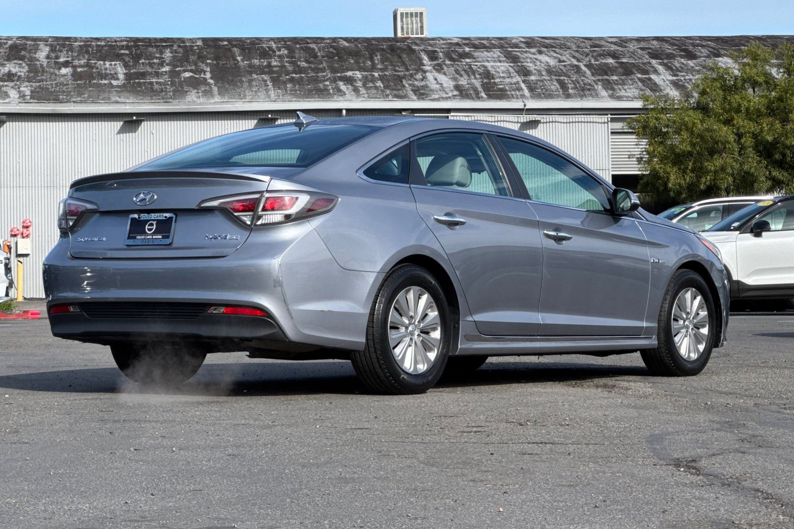 Used 2016 Hyundai Sonata SE image 2