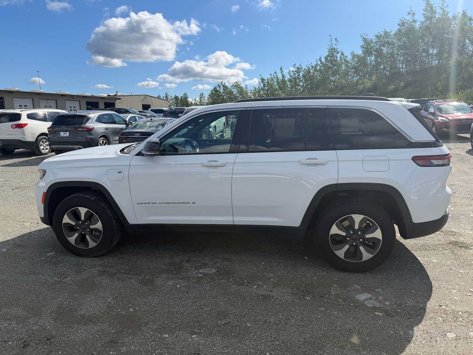 Used 2024 Jeep Grand Cherokee Limited 4xe AWD/4WD image 2