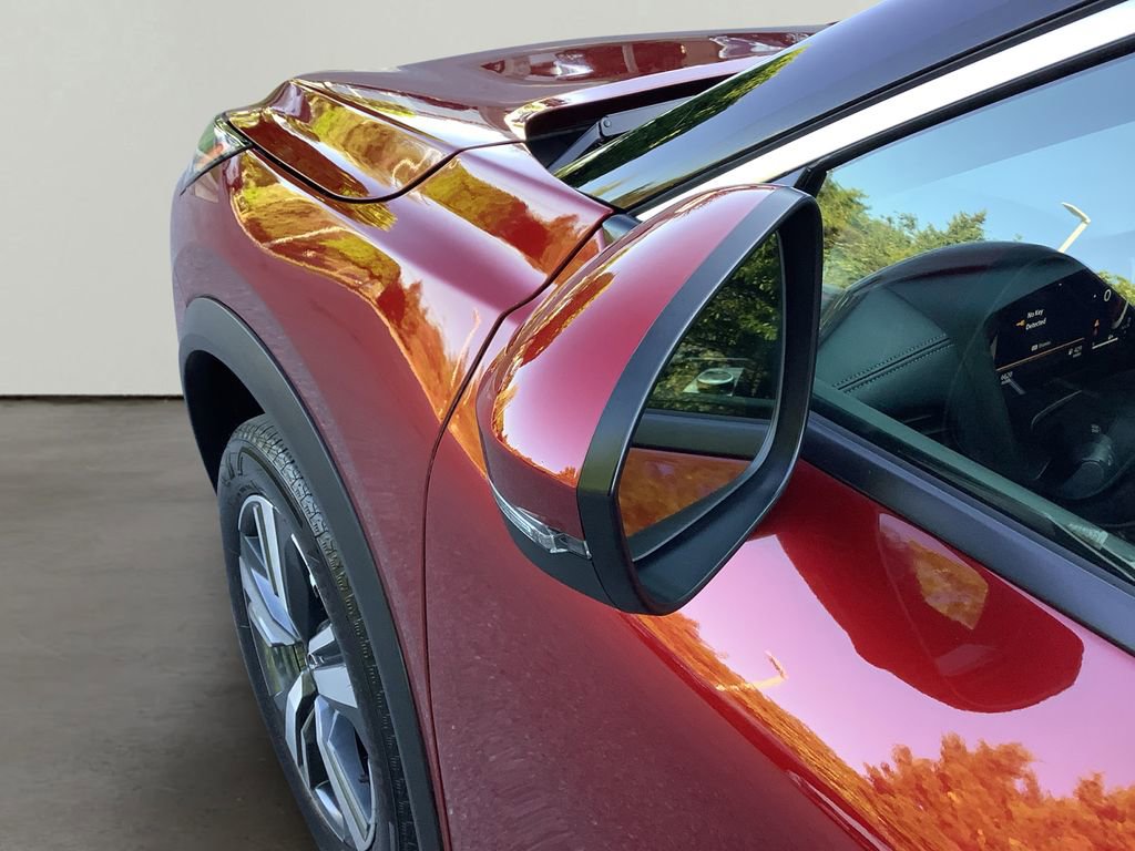 Used 2025 Nissan Rogue SL image 11