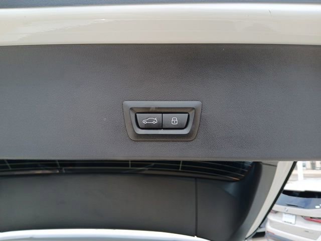 Used 2025 BMW X3 xDrive30i image 10