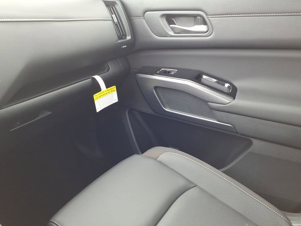 New 2026 Nissan Pathfinder SL image 24