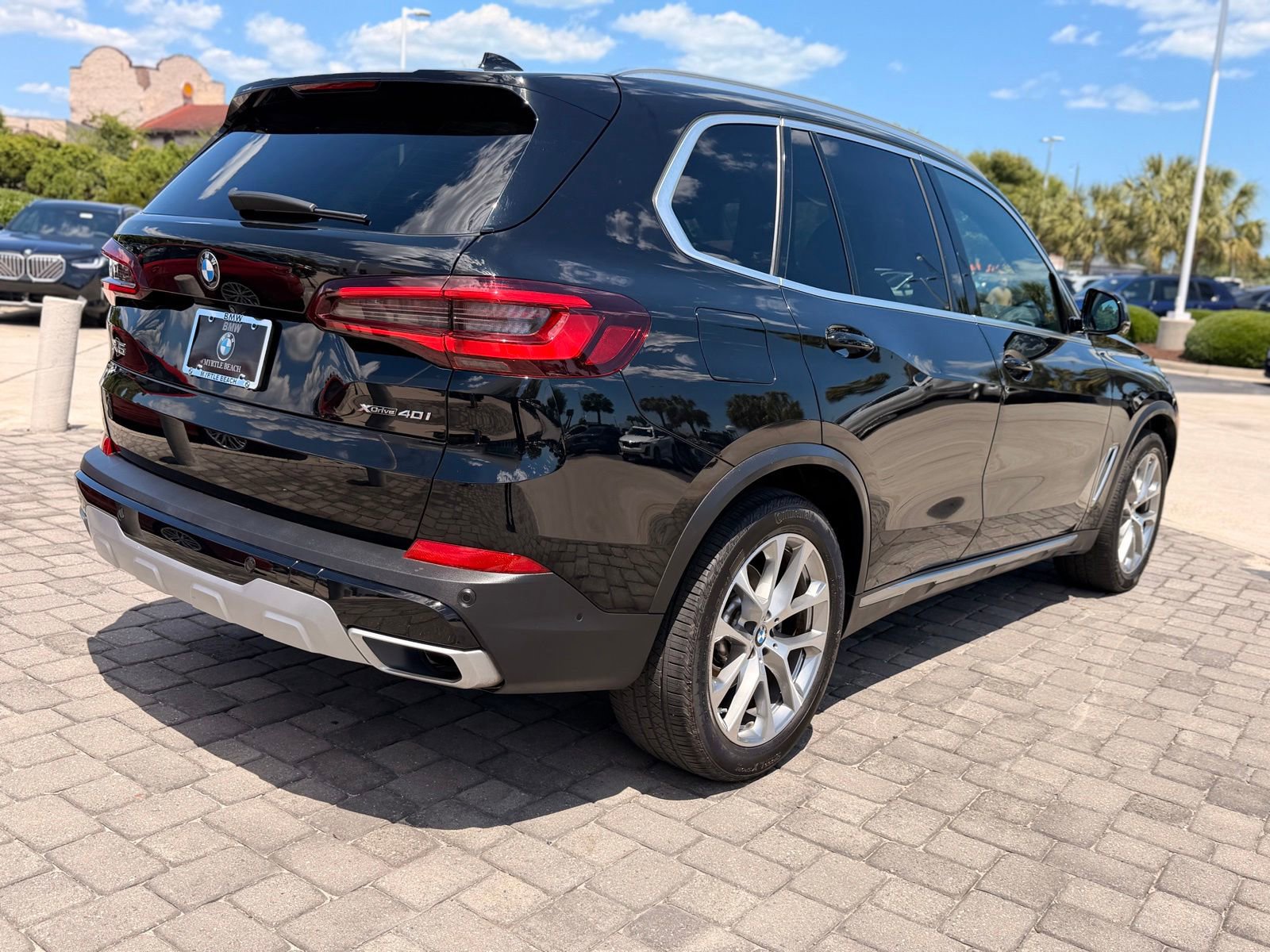 Used 2022 BMW X5 xDrive40i w/ Premium Package AWD/4WD image 9