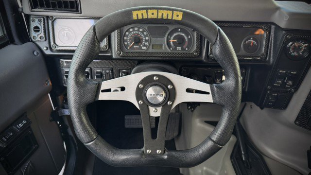 Used 2003 HUMMER H1 4-Door Wagon image 12