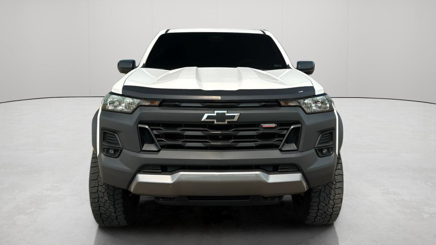 Used 2024 Chevrolet Colorado Trail Boss w/ Technology Package AWD/4WD image 10