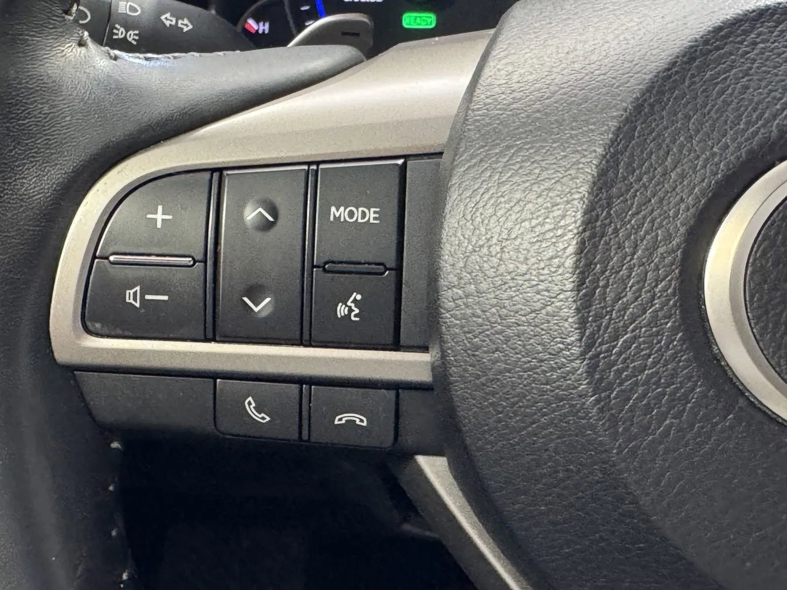 Used 2022 Lexus RX 450h AWD w/ Premium Package image 20