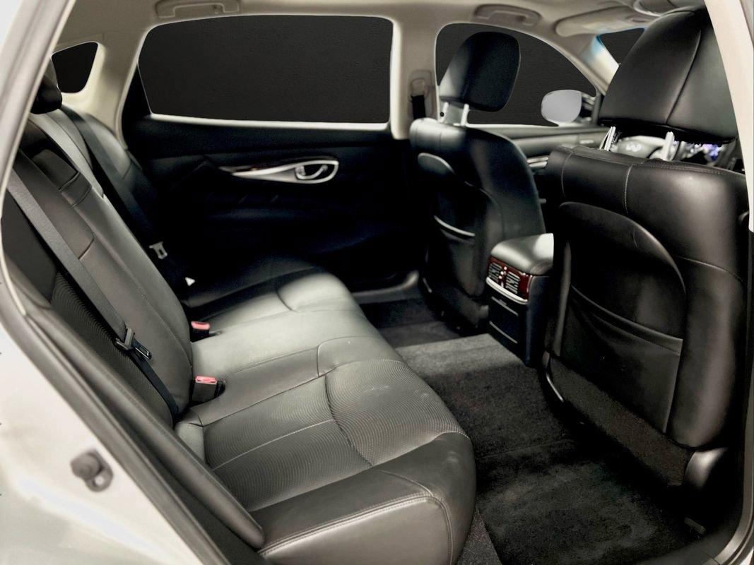 Used 2019 INFINITI Q70 L 3.7 AWD/4WD image 16