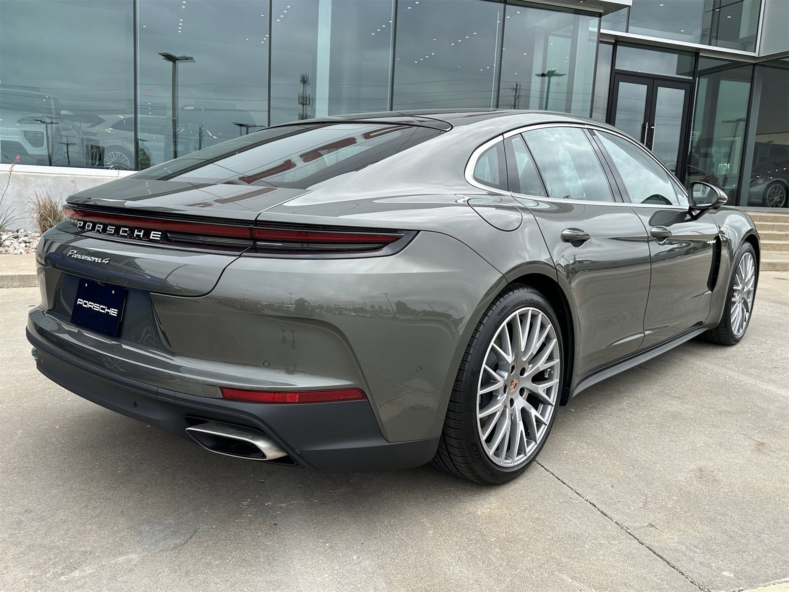 New 2026 Porsche Panamera 4 image 7