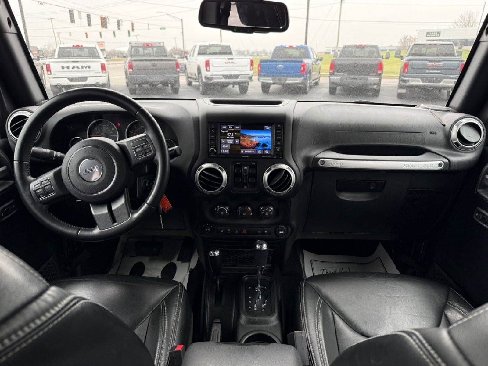 Used 2018 Jeep Wrangler Unlimited Sahara w/ Connectivity Group image 20