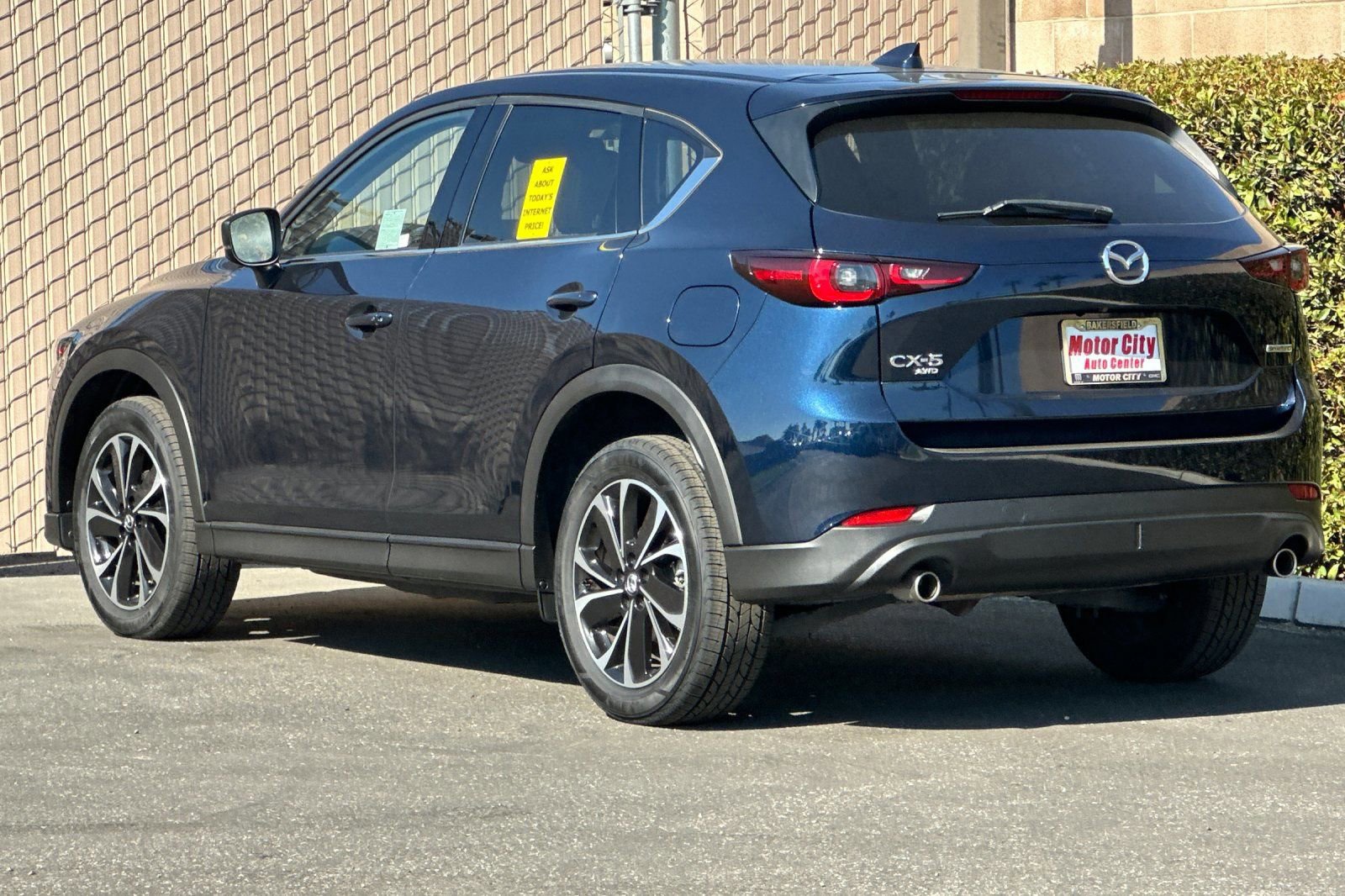 Used 2023 MAZDA CX-5 AWD 2.5 S w/ Premium Plus Pkg image 6
