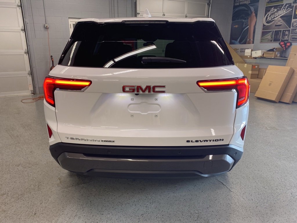 New 2026 GMC Terrain Elevation w/ LPO, Floor Liner Package image 6