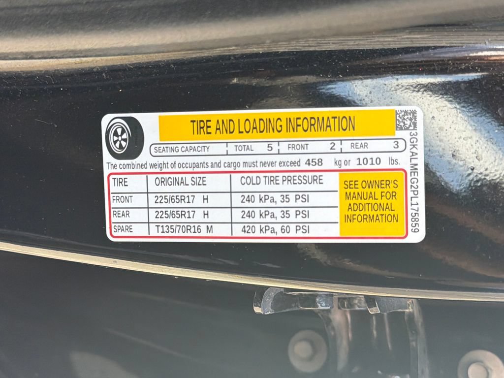 Used 2023 GMC Terrain SLE FWD image 28
