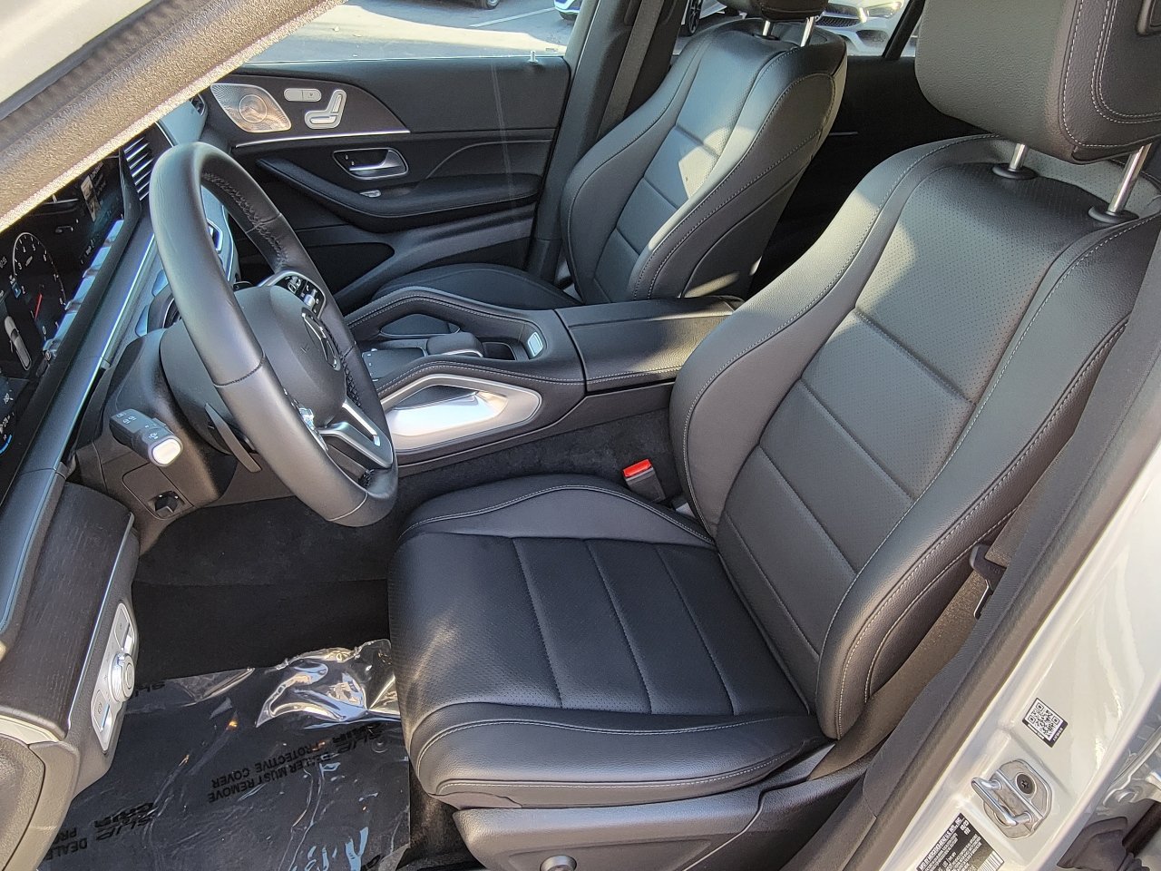 New 2023 Mercedes-Benz GLE 350 4MATIC w/ Premium Package image 2
