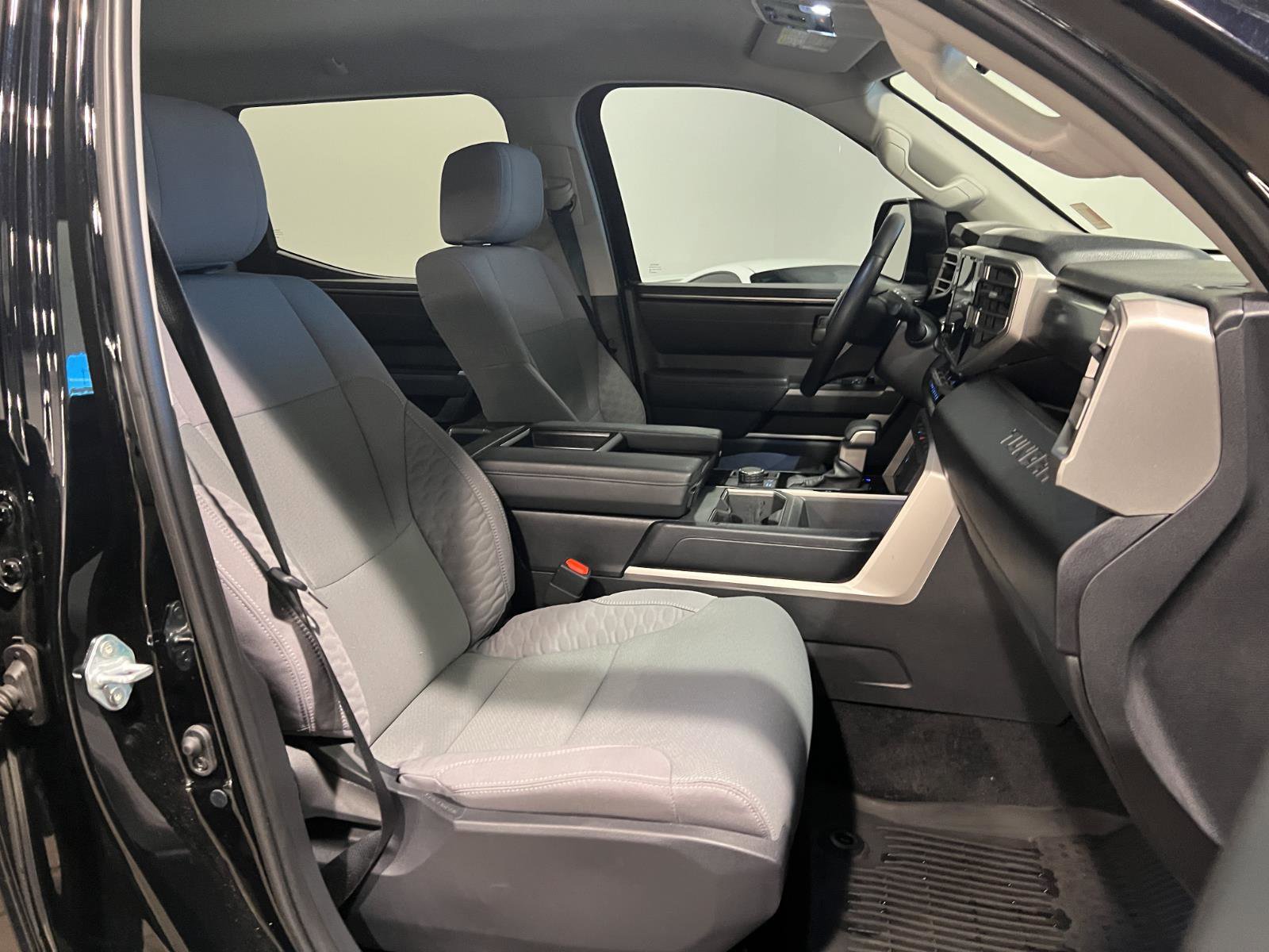Used 2024 Toyota Tundra SR5 AWD/4WD image 32