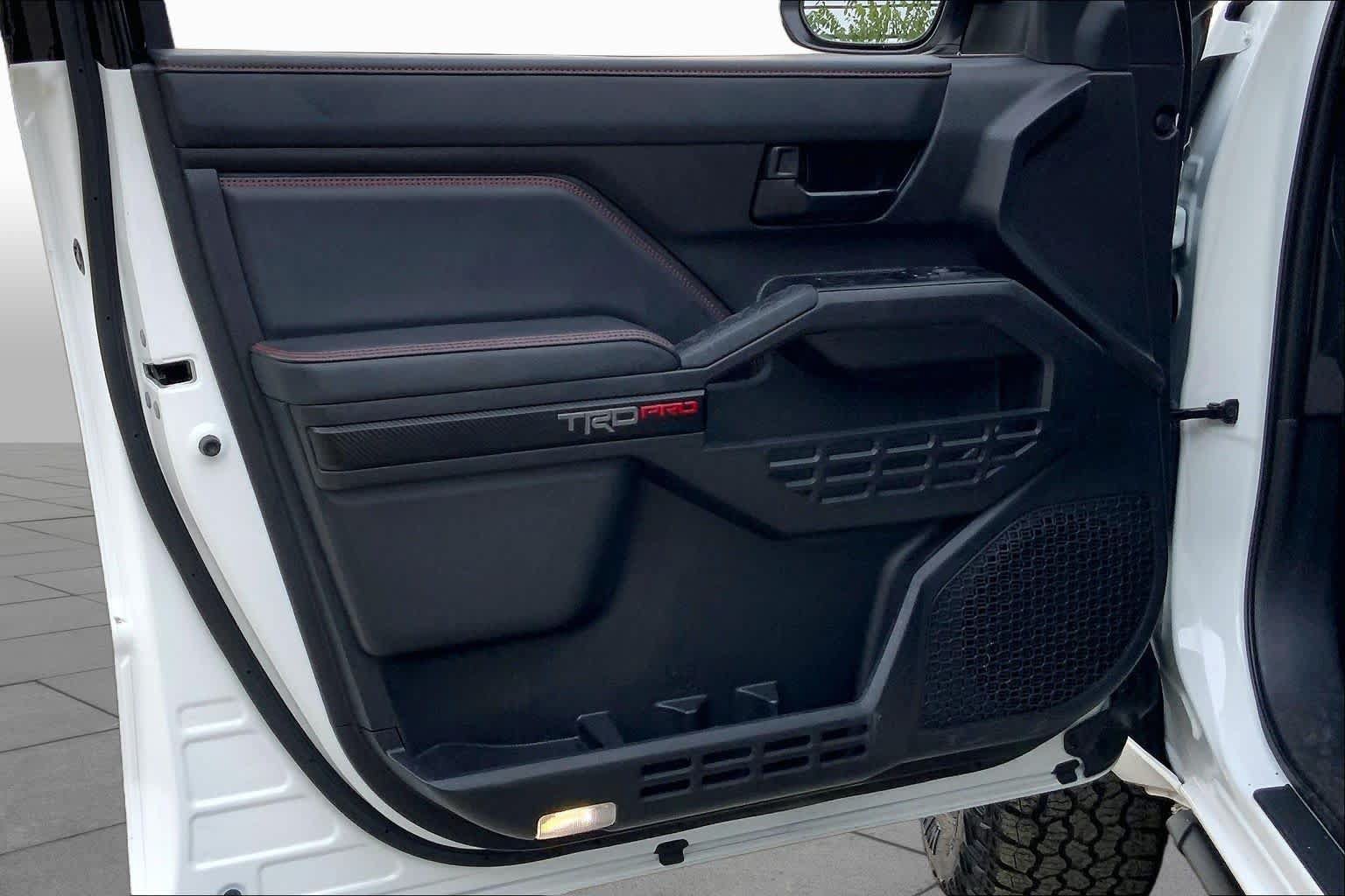 Used 2025 Toyota Tacoma TRD Pro AWD/4WD image 22