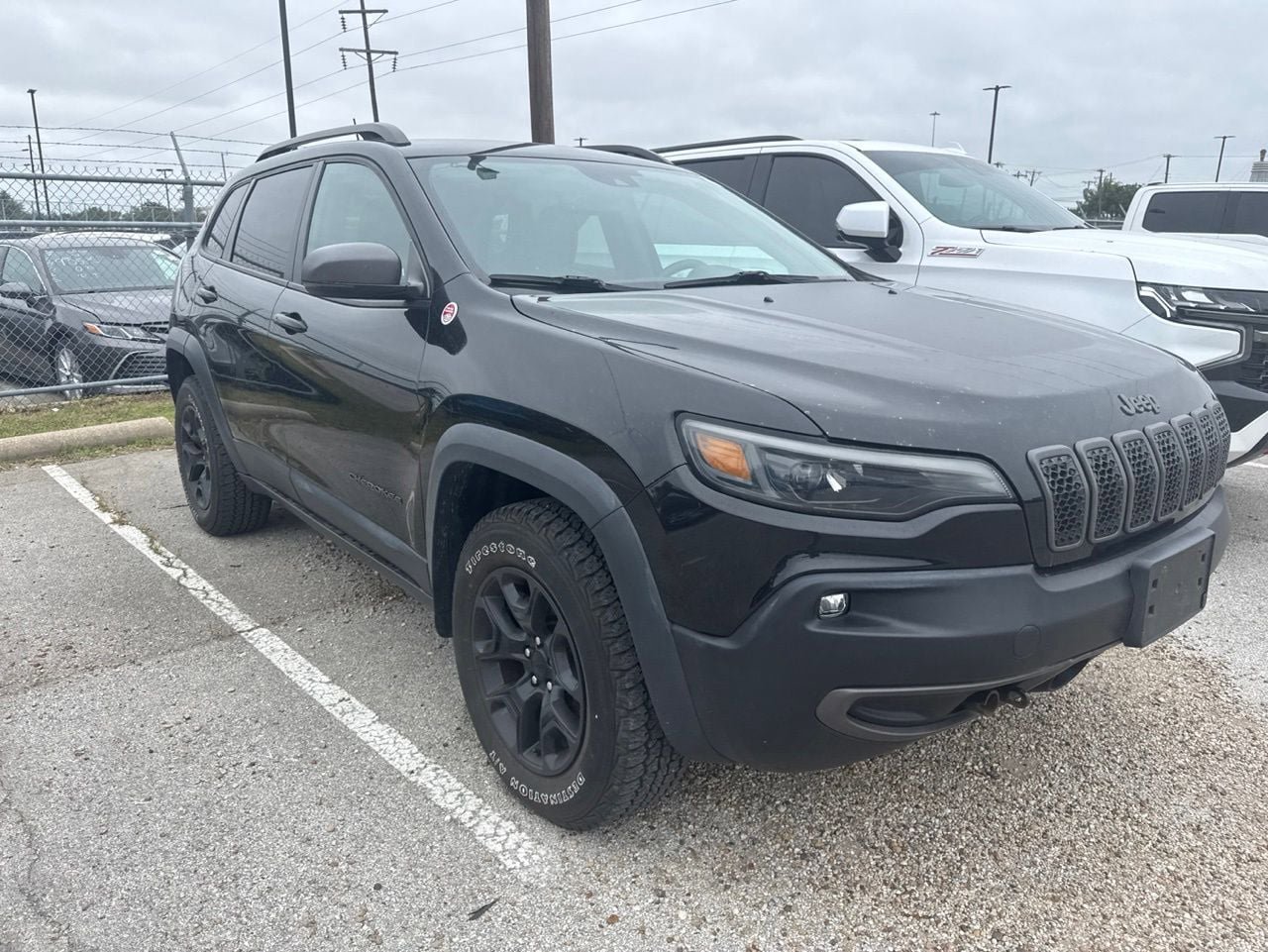 Used 2021 Jeep Cherokee Trailhawk w/ Sun, Sound & Nav Group AWD/4WD image 3