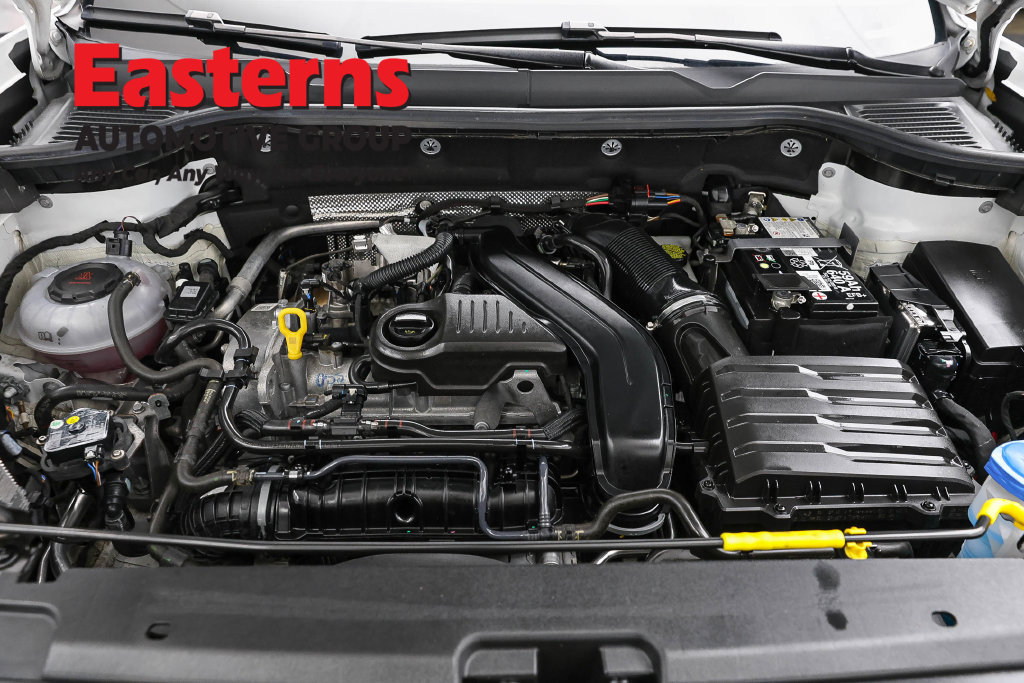 Used 2025 Volkswagen Taos S AWD/4WD image 8