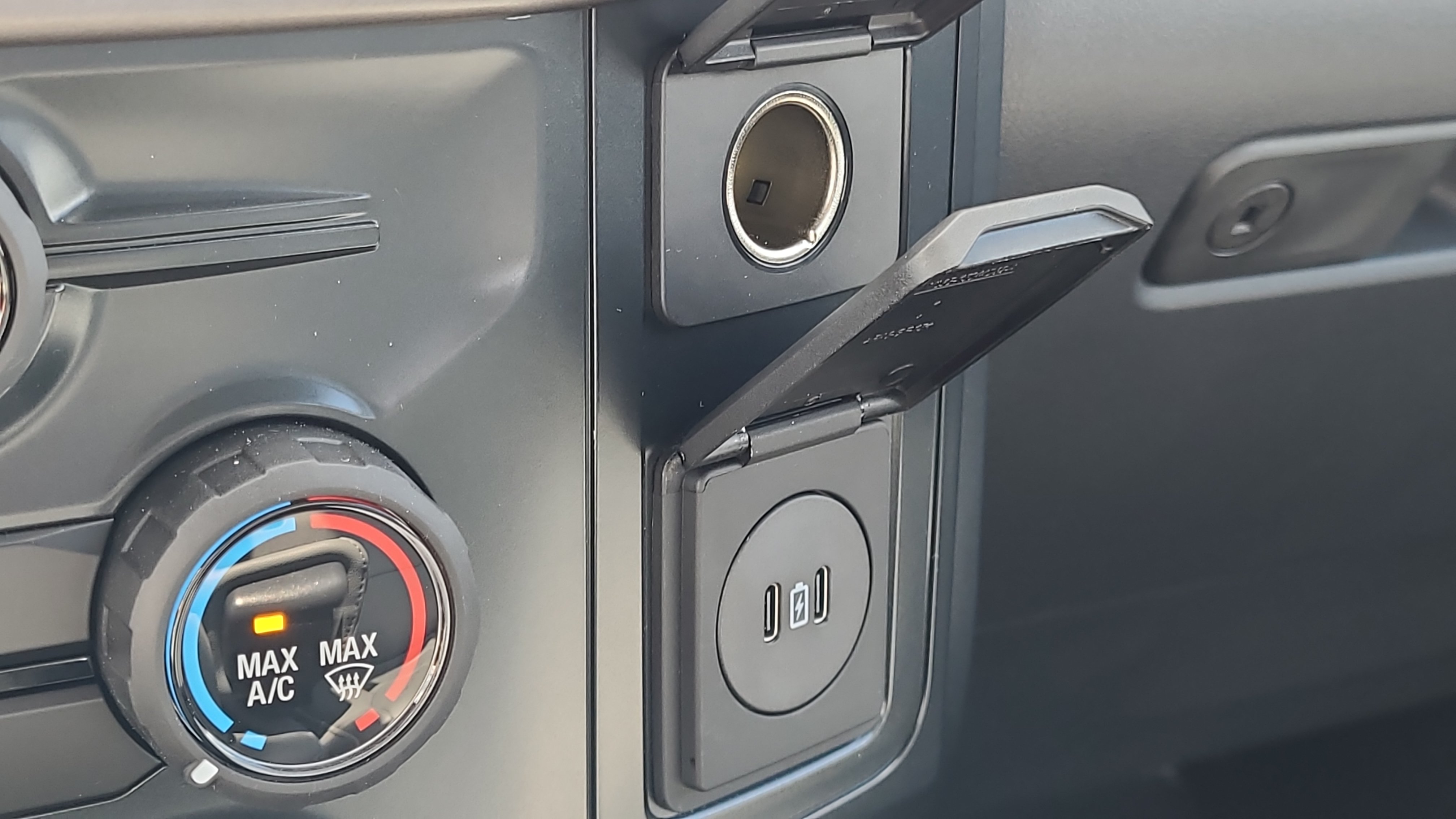 Used 2025 Ford F150 XL RWD image 23
