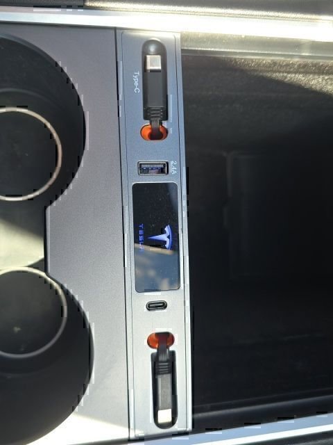 Used 2022 Tesla Model 3 image 25