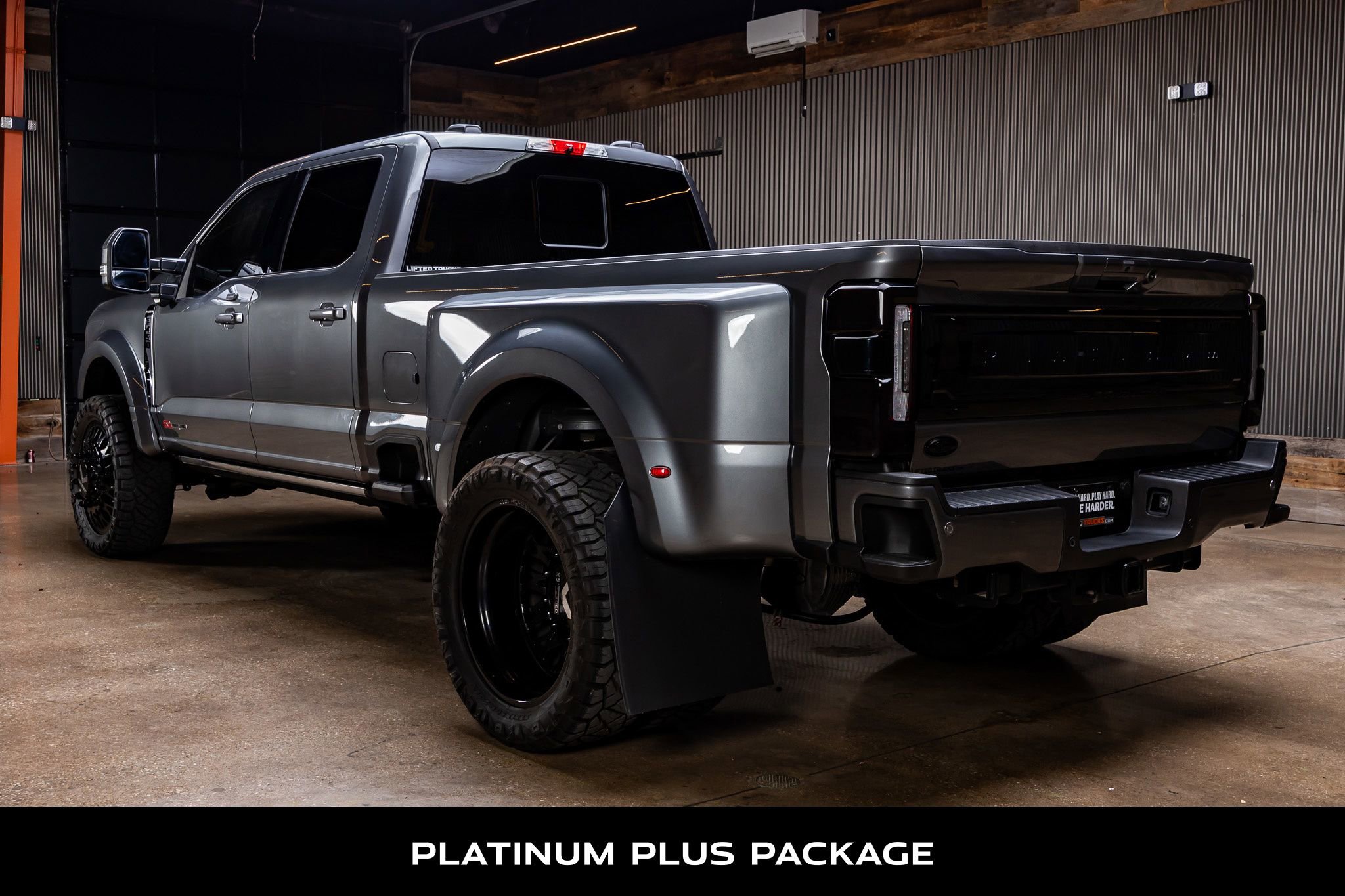 Used 2025 Ford F450 Platinum w/ Platinum Plus Package image 6
